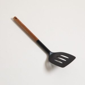 Espatula acanalada Bari Black